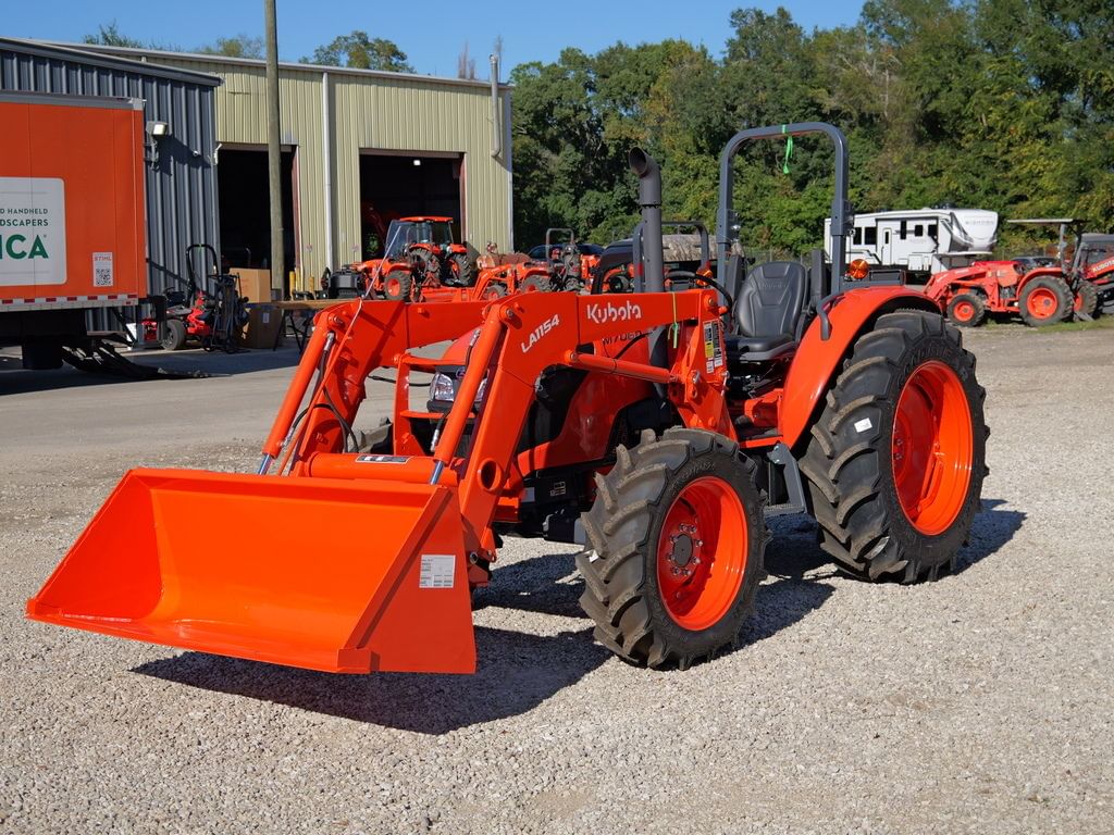 Kubota M7060 Equipment Image0