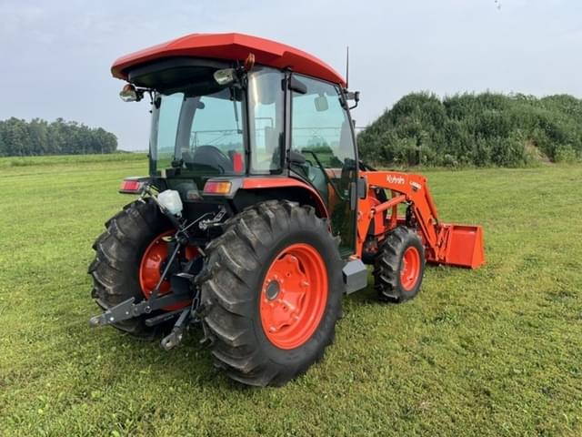 Image of Kubota MX5400 equipment image 3