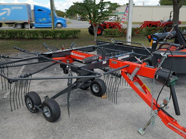 Image of Kubota RA1042T equipment image 2