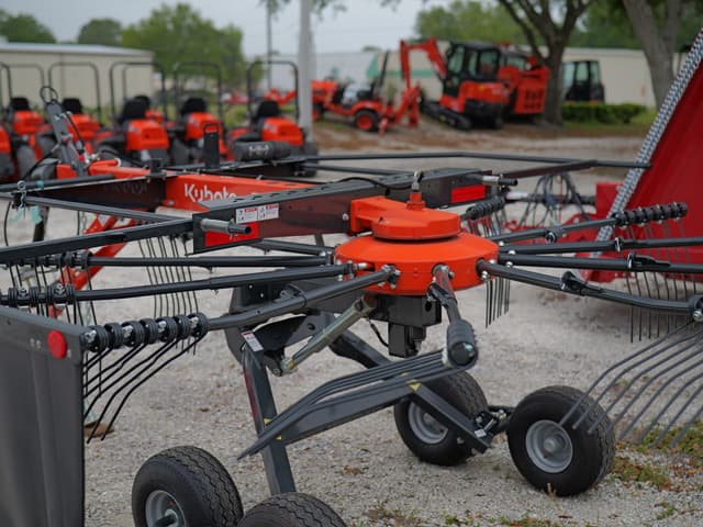 Image of Kubota RA1042T equipment image 2