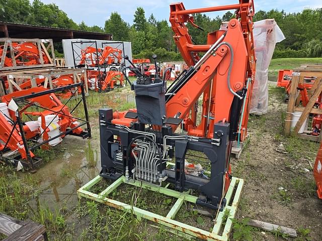 Image of Kubota Backhoe equipment image 3