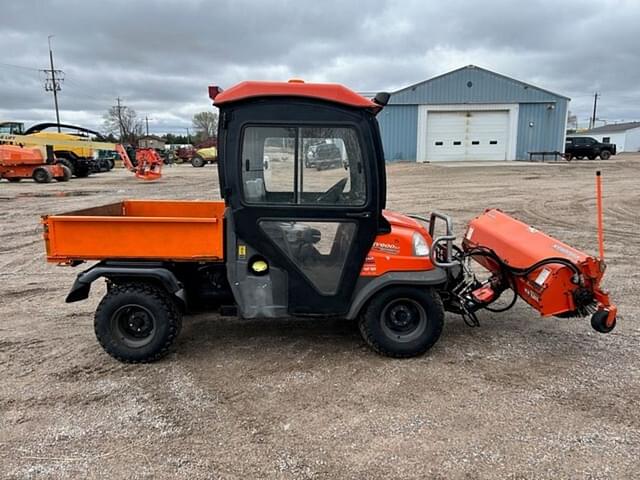 Image of Kubota RTV900XT equipment image 4