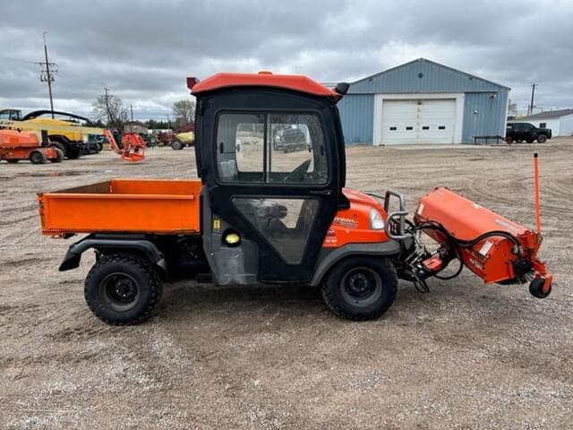 Image of Kubota RTVX900 equipment image 4
