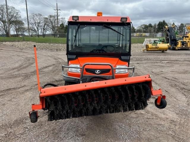 Image of Kubota RTVX900 equipment image 2