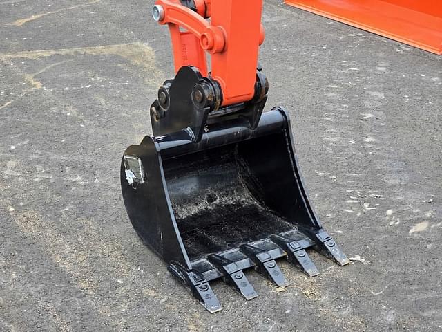 Image of Kubota U48-5 equipment image 4