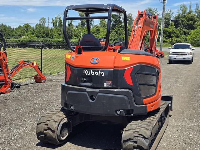 Image of Kubota U55-5 equipment image 2
