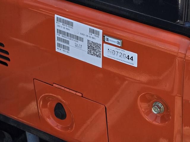 Image of Kubota U55-5 equipment image 4