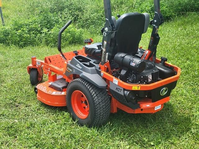 Image of Kubota Z724 equipment image 4