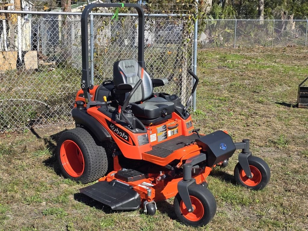 2024 Kubota ZD1211 Equipment Image0