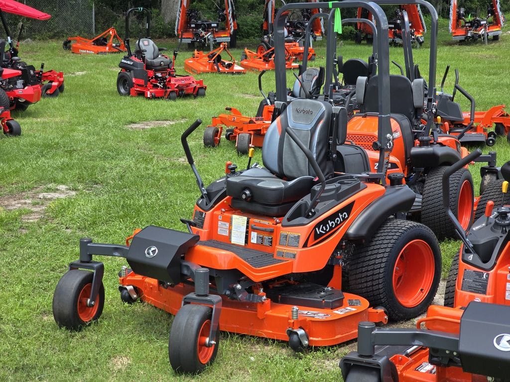 2024 Kubota ZD1211 Equipment Image0