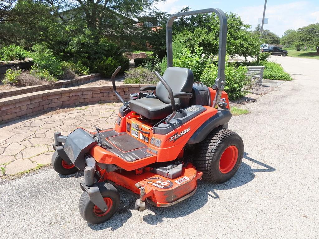 Image of Kubota ZD326 Primary image