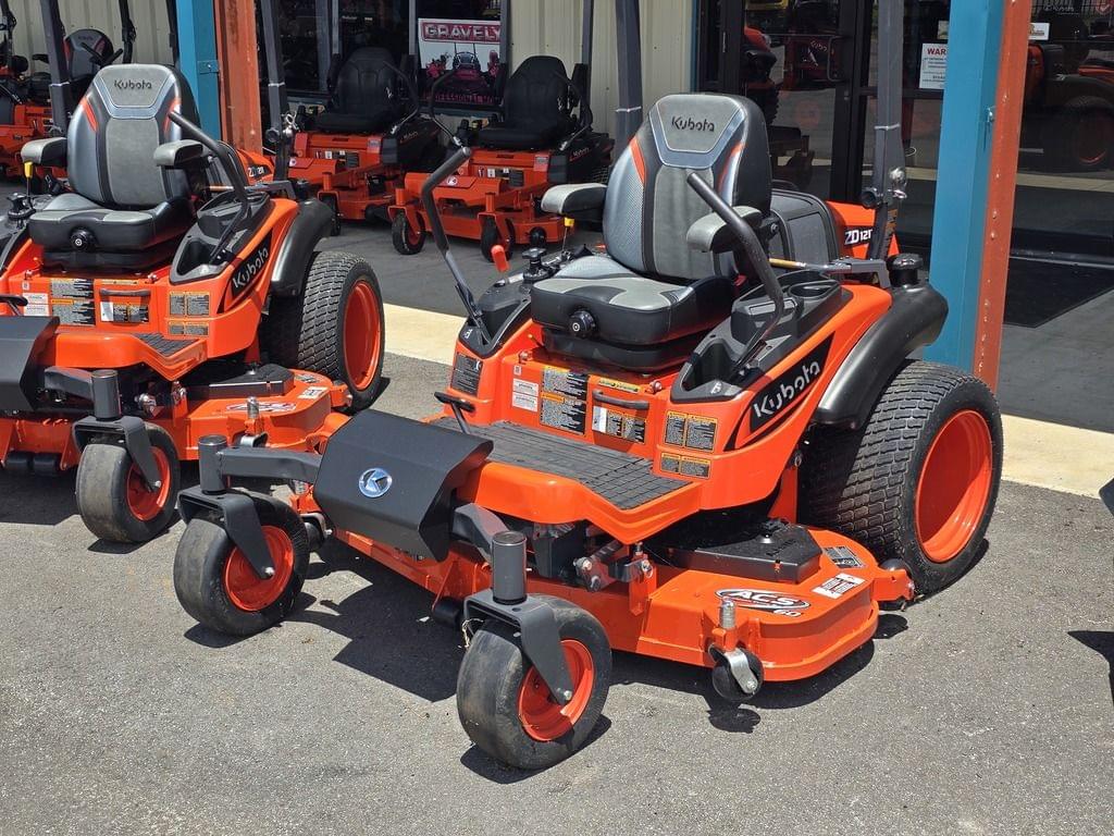 Image of Kubota ZD1211 Image 1