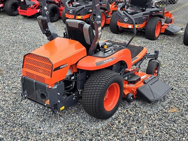 Image of Kubota ZG227 equipment image 3