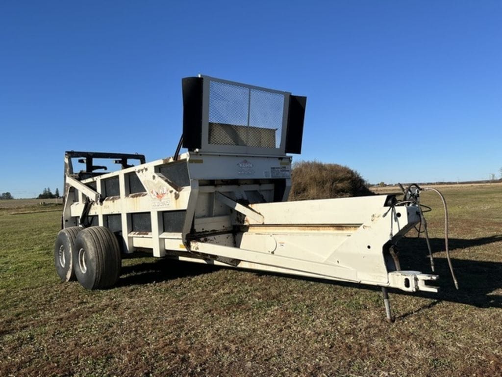 2012 Kuhn Knight 2054 Equipment Image0