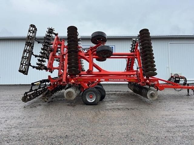 Image of Kuhn Krause Excelerator 8005 equipment image 2