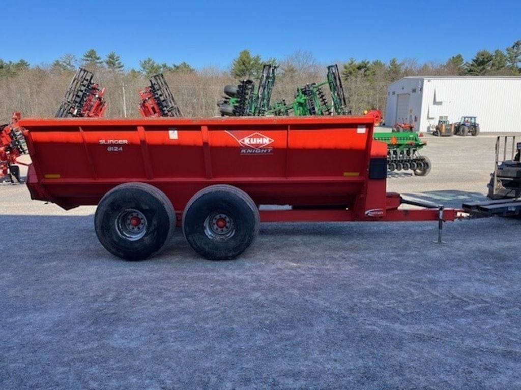 Kuhn 8124 Equipment Image0