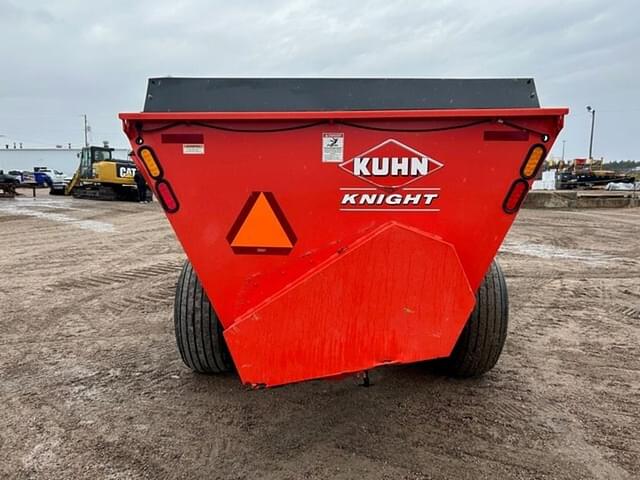 Image of Kuhn Knight 8124 equipment image 4
