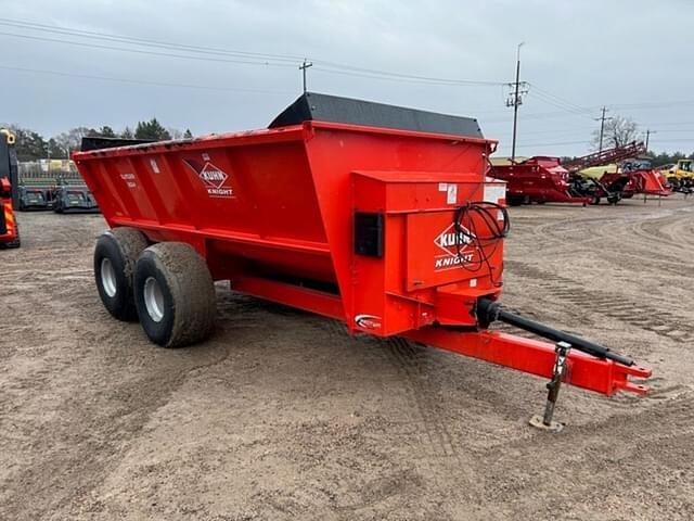Image of Kuhn Knight 8124 equipment image 2