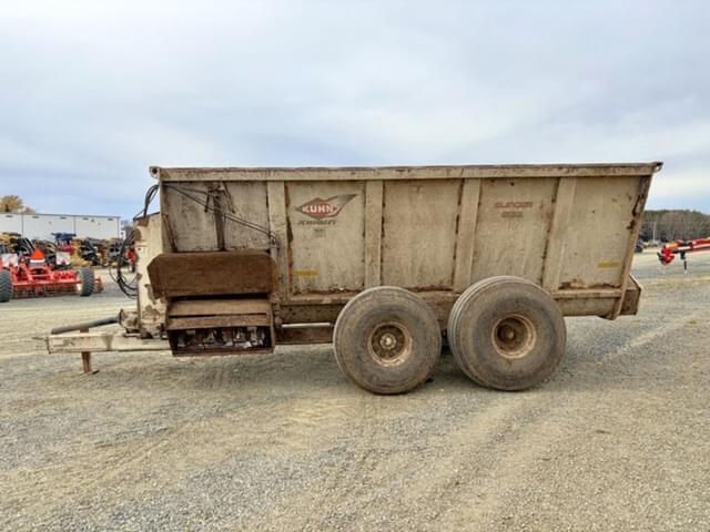 Image of Kuhn Knight 8132 equipment image 3