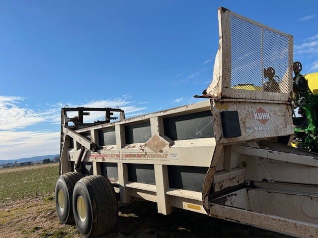 2008 Kuhn Knight 2054VB Equipment Image0