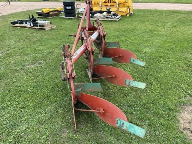 Image of Kverneland B3NR  equipment image 2