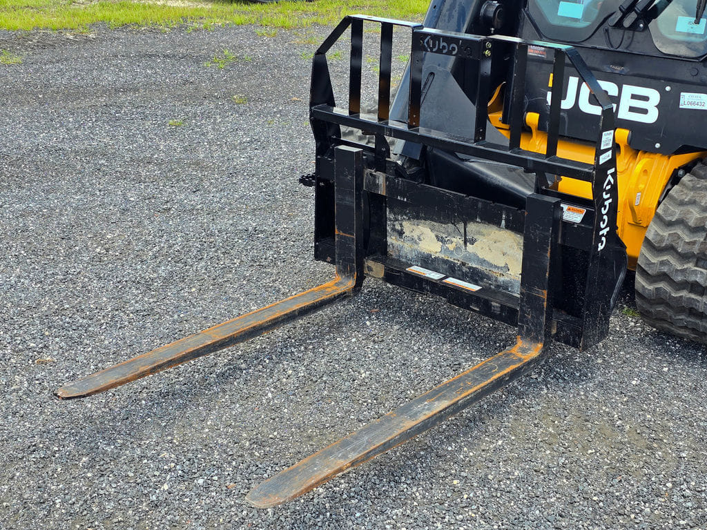 2023 Kubota PFL5648 Equipment Image0