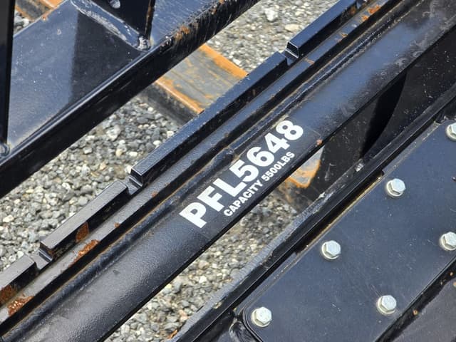 Image of Kubota PFL5648 equipment image 4