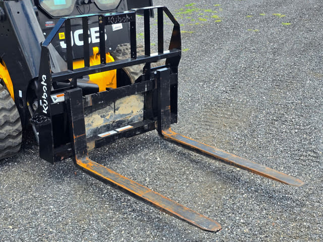 Image of Kubota PFL5648 equipment image 1