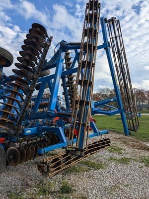 2011 Landoll 7431 Image