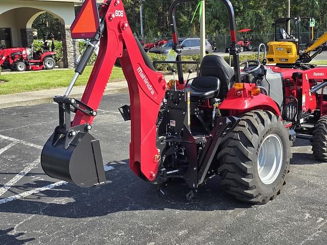 Image of Mahindra 1640 HST equipment image 3