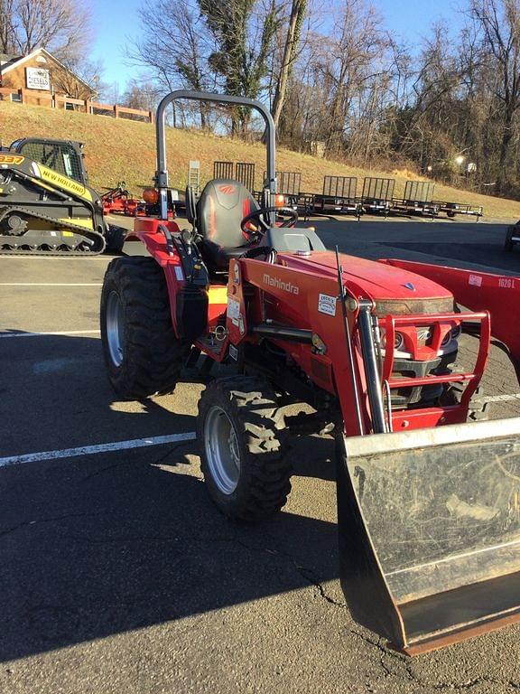 Image of Mahindra 1626 equipment image 1