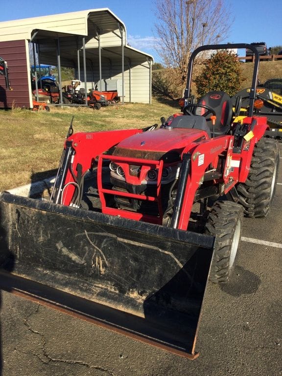 Mahindra 1626 Equipment Image0
