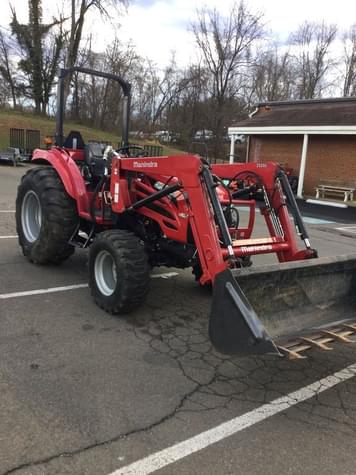 Main image Mahindra 2555