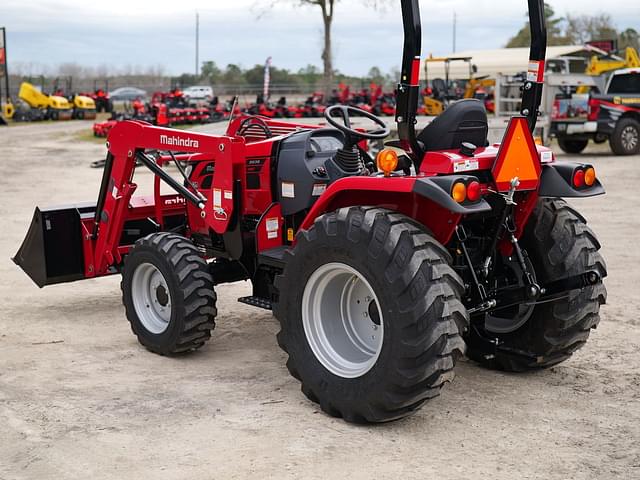 Image of Mahindra 2638HST equipment image 3