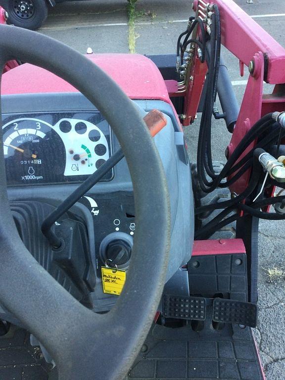 Image of Mahindra Max 28 XL equipment image 4