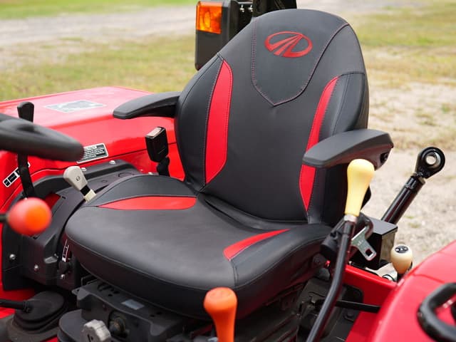 Image of Mahindra 5145 equipment image 4