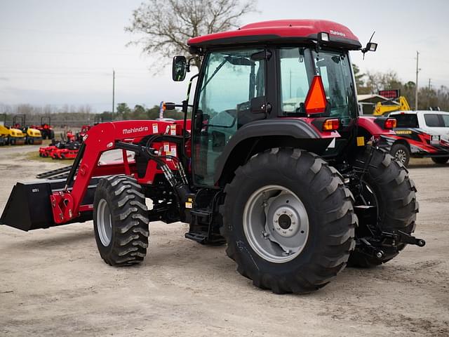 Image of Mahindra 6075 equipment image 2