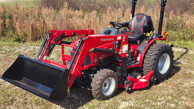 Image of Mahindra Max 26XLT HST equipment image 2