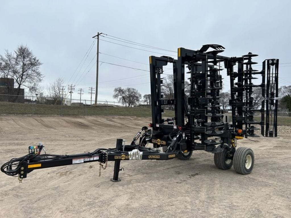 2024 Mandako Storm Equipment Image0