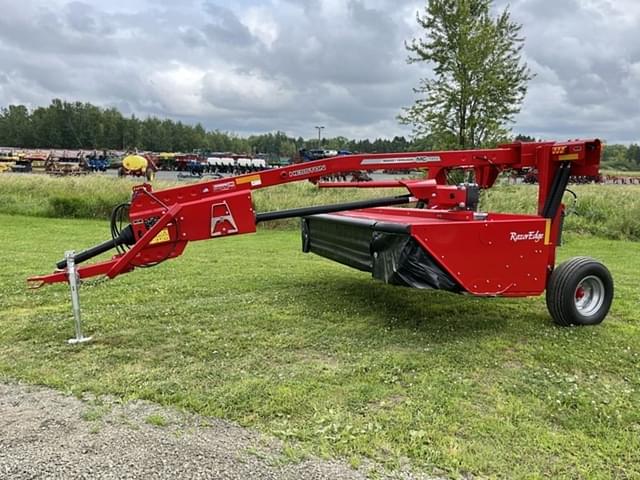 Image of Massey Ferguson 1373 equipment image 2