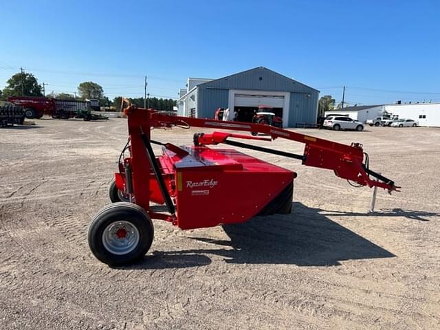 Image of Massey Ferguson 1373 equipment image 3