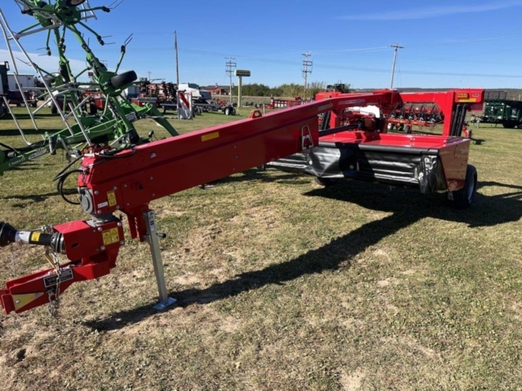 Image of Massey Ferguson 1376 Image 0