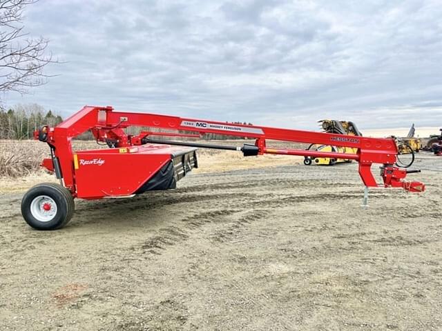 Image of Massey Ferguson 1393 equipment image 2