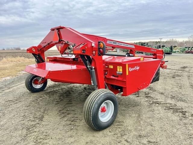 Image of Massey Ferguson 1393 equipment image 4
