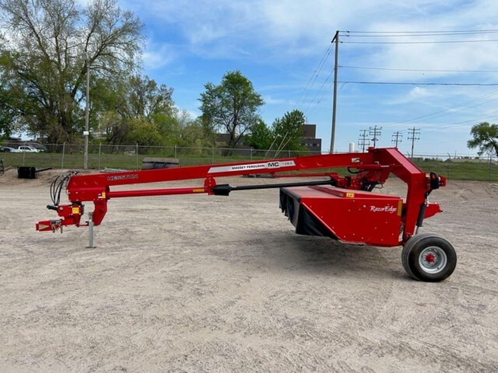 Image of Massey Ferguson 1393 Image 1