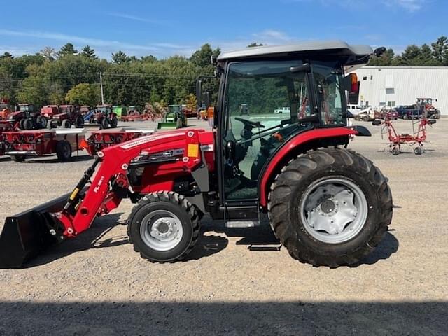 Image of Massey Ferguson 1840M equipment image 3