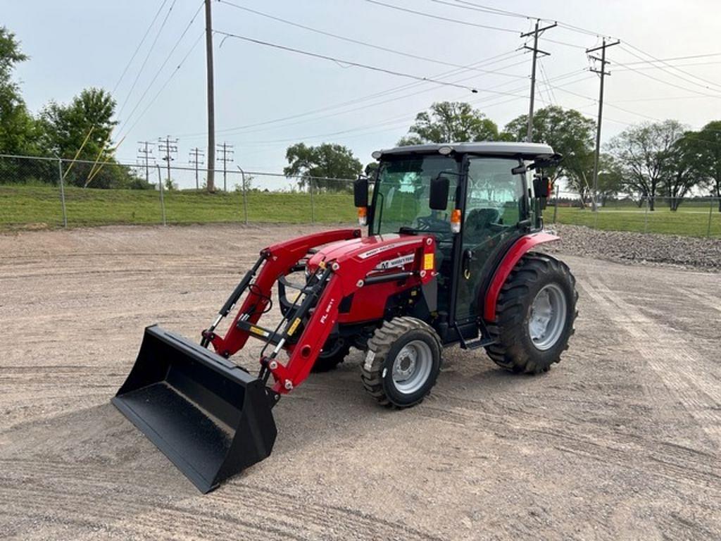 Image of Massey Ferguson 1840M Primary image