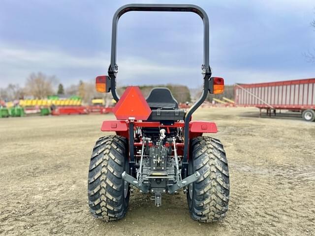 Image of Massey Ferguson 1E.35 equipment image 4