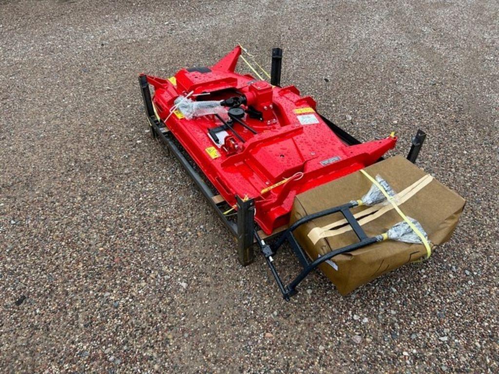 Image of Massey Ferguson 2326 Image 0