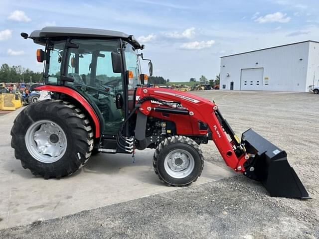 Image of Massey Ferguson 2860M equipment image 3